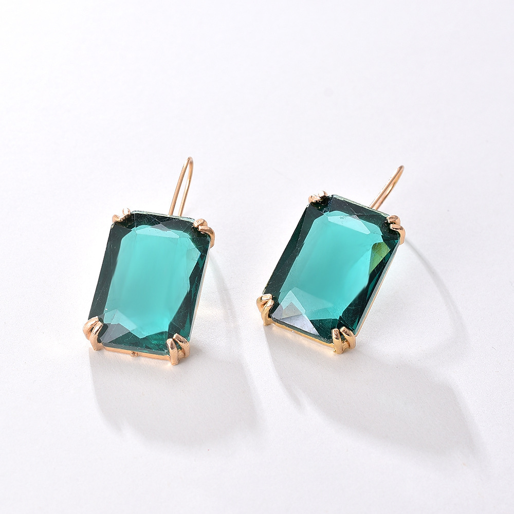 7 Colors Big Famale Earings 20 - Dry Herb Vaping Accessories のレビューと価格